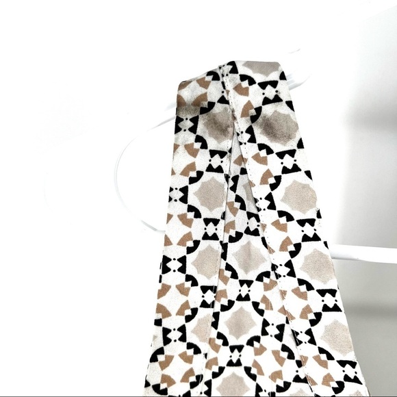 Ann Taylor Loft Women's Baby Doll Geometric Pattern Empire Tank Top/Cami… - Picture 6 of 6